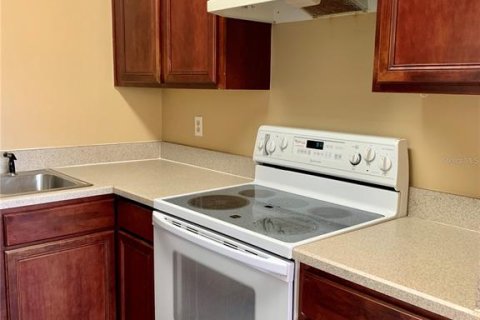 Condominio en alquiler en Sarasota, Florida, 2 dormitorios, 77.76 m2 № 1908378 - foto 7