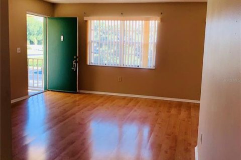 Condominio en alquiler en Sarasota, Florida, 2 dormitorios, 77.76 m2 № 1908378 - foto 2