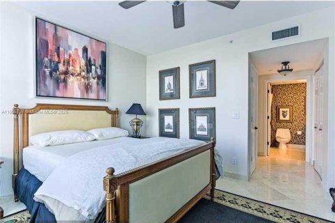 Condo in Fort Lauderdale, Florida, 2 bedrooms  № 1959599 - photo 9