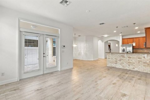 Villa ou maison à louer à Windermere, Floride: 3 chambres, 198.72 m2 № 2431641 - photo 5
