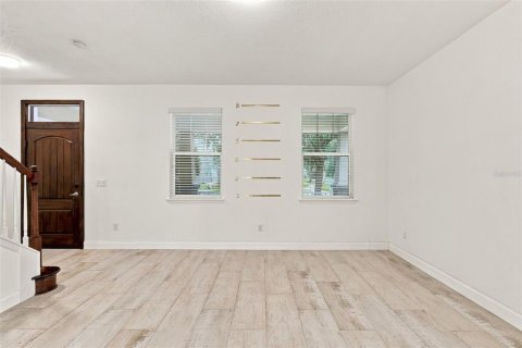 Villa ou maison à louer à Windermere, Floride: 3 chambres, 198.72 m2 № 2431641 - photo 6