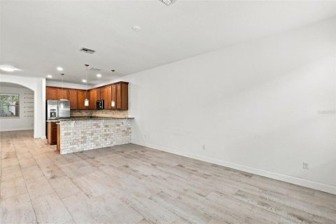 Villa ou maison à louer à Windermere, Floride: 3 chambres, 198.72 m2 № 2431641 - photo 21