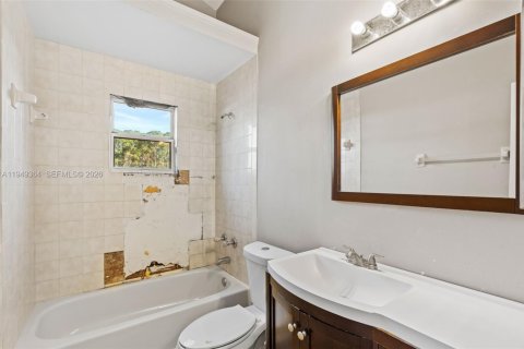 Villa ou maison à vendre à Palm Bay, Floride: 3 chambres, 150.32 m2 № 2007663 - photo 24