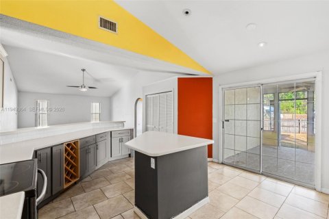 Villa ou maison à vendre à Palm Bay, Floride: 3 chambres, 150.32 m2 № 2007663 - photo 14