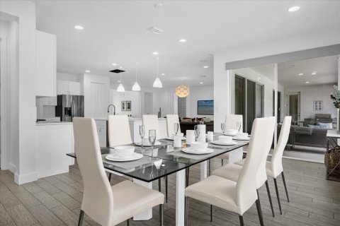 Casa en venta en Kissimmee, Florida, 7 dormitorios, 379.41 m2 № 1401843 - foto 22