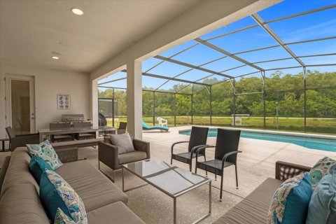 Casa en venta en Kissimmee, Florida, 7 dormitorios, 379.41 m2 № 1401843 - foto 16