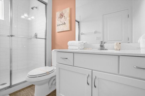 Casa en venta en Kissimmee, Florida, 7 dormitorios, 379.41 m2 № 1401843 - foto 4