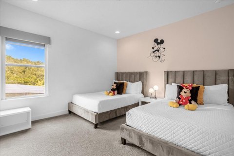 Casa en venta en Kissimmee, Florida, 7 dormitorios, 379.41 m2 № 1401843 - foto 9