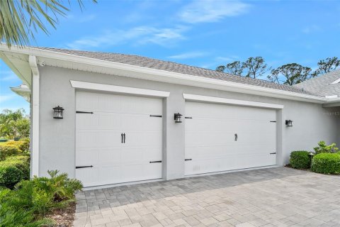 House in New Smyrna Beach, Florida 3 bedrooms, 178 sq.m. № 1679772 - photo 11