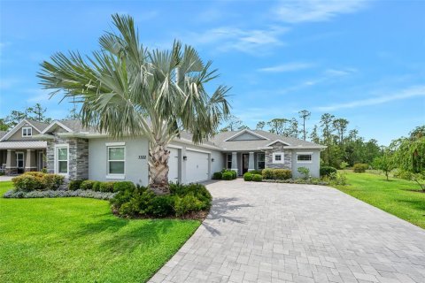 House in New Smyrna Beach, Florida 3 bedrooms, 178 sq.m. № 1679772 - photo 2