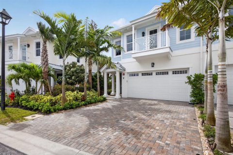 Townhouse in Jupiter, Florida 3 bedrooms, 218.88 sq.m. № 2251655