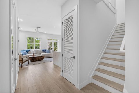 Townhouse in Jupiter, Florida 3 bedrooms, 218.88 sq.m. № 2251655 - photo 12