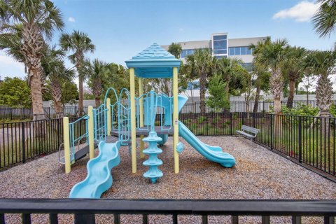 Townhouse in Jupiter, Florida 3 bedrooms, 218.88 sq.m. № 2251655 - photo 30