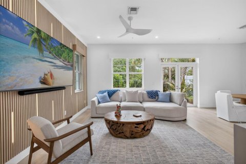Townhouse in Jupiter, Florida 3 bedrooms, 218.88 sq.m. № 2251655 - photo 5