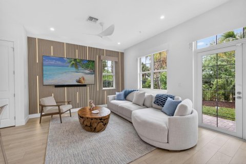 Townhouse in Jupiter, Florida 3 bedrooms, 218.88 sq.m. № 2251655 - photo 4