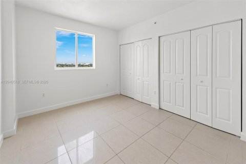 Condo in Miami, Florida, 2 bedrooms  № 2087183 - photo 4