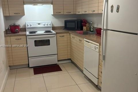 Condo in Miami, Florida, 2 bedrooms  № 2087183 - photo 7