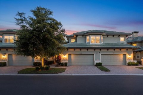 Condominio en venta en Lakewood Ranch, Florida, 2 dormitorios, 184.23 m2 № 2145569 - foto 7