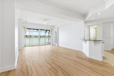 Condominio en venta en Lakewood Ranch, Florida, 2 dormitorios, 184.23 m2 № 2145569 - foto 17