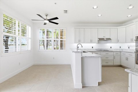 Condominio en venta en Lakewood Ranch, Florida, 2 dormitorios, 184.23 m2 № 2145569 - foto 27