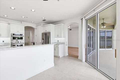 Condominio en venta en Lakewood Ranch, Florida, 2 dormitorios, 184.23 m2 № 2145569 - foto 29