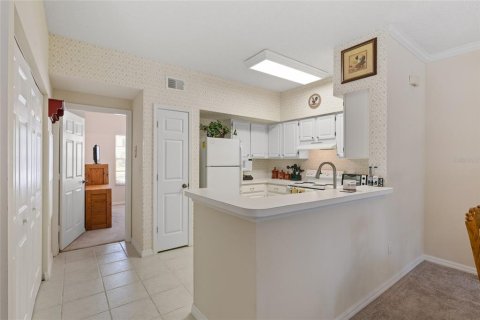 Condo in Gainesville, Florida, 2 bedrooms  № 1666181 - photo 14