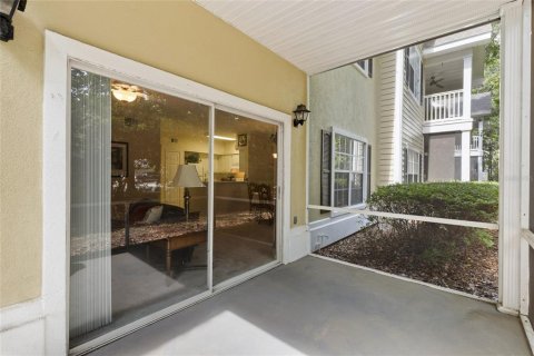 Condo in Gainesville, Florida, 2 bedrooms  № 1666181 - photo 23