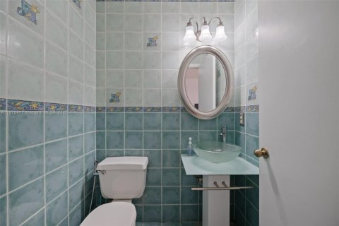 Купить виллу или дом в Пемброк-Пайнс, Флорида 3 спальни, 160.81м2, № 1923288 - фото 15