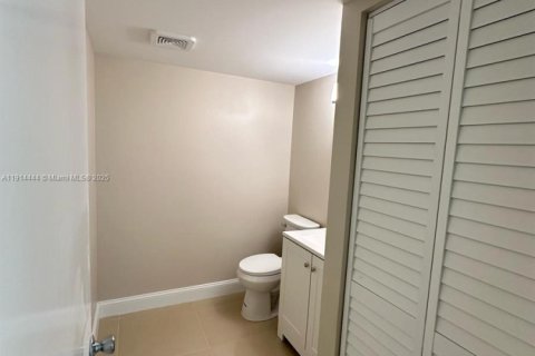 Copropriété à vendre à Lauderhill, Floride: 1 chambre, 77.39 m2 № 2082432 - photo 13
