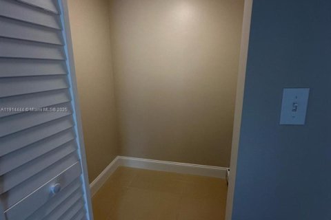 Copropriété à vendre à Lauderhill, Floride: 1 chambre, 77.39 m2 № 2082432 - photo 18