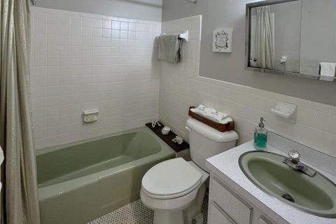 Copropriété à vendre à Belleair Bluffs, Floride: 1 chambre, 97.55 m2 № 2413951 - photo 14
