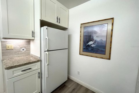 Copropriété à vendre à Belleair Bluffs, Floride: 1 chambre, 97.55 m2 № 2413951 - photo 7