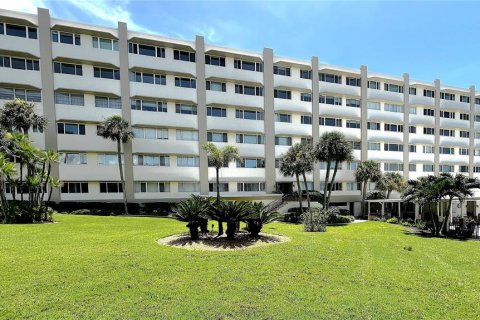 Condo à Belleair Bluffs, Floride, 1 chambre  № 2413951