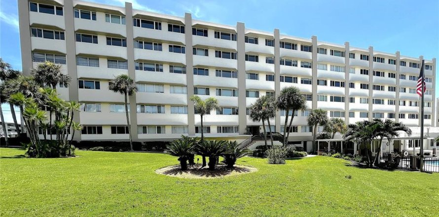 Condo à Belleair Bluffs, Floride, 1 chambre № 2413951