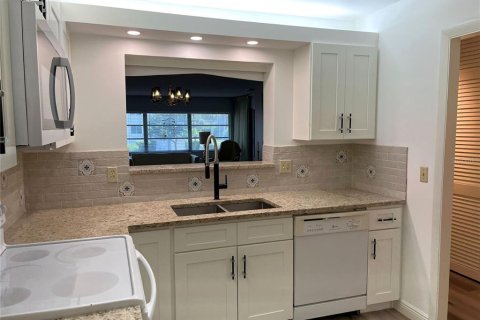 Copropriété à vendre à Belleair Bluffs, Floride: 1 chambre, 97.55 m2 № 2413951 - photo 6