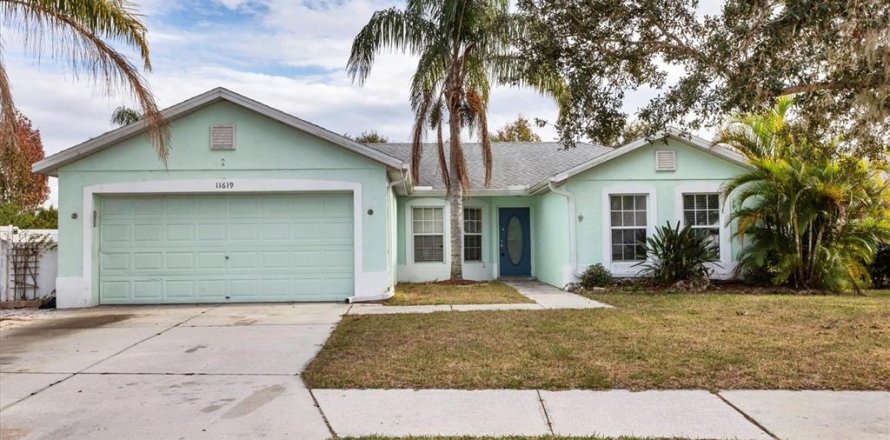 House in Parrish, Florida 4 bedrooms, 166.48 sq.m. № 2215840