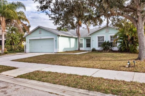 House in Parrish, Florida 4 bedrooms, 166.48 sq.m. № 2215840 - photo 2