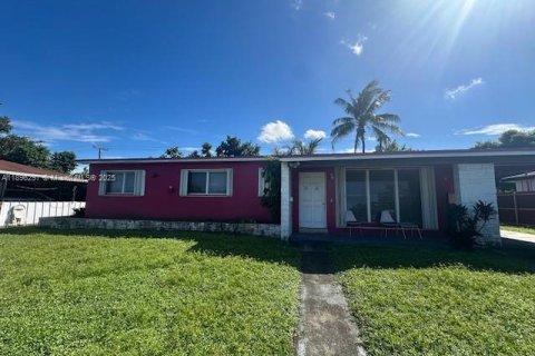 Villa ou maison à vendre à Miami, Floride: 3 chambres, 104.79 m2 № 1949597 - photo 1