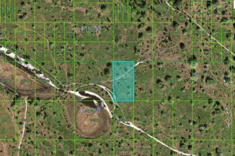 Terreno en Frostproof, Florida № 2226952