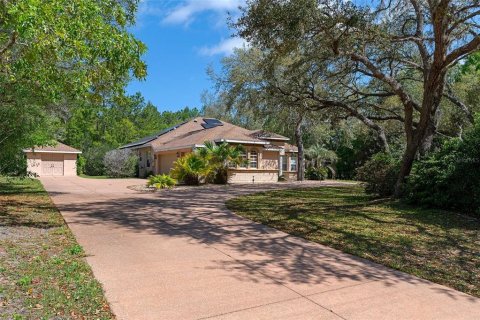 House in Beverly Hills, Florida 4 bedrooms, 289.58 sq.m. № 1733377 - photo 9