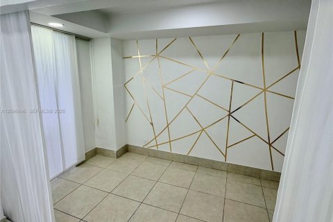 Condo in Miami, Florida № 2399975 - photo 6