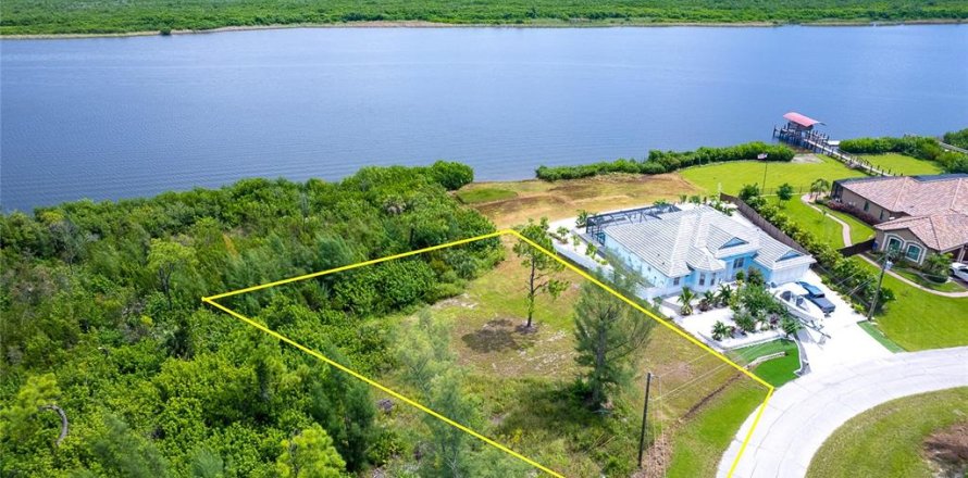 Terreno en Port Charlotte, Florida № 1919636