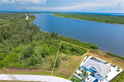 Terreno en venta en Port Charlotte, Florida № 1919636 - foto 5