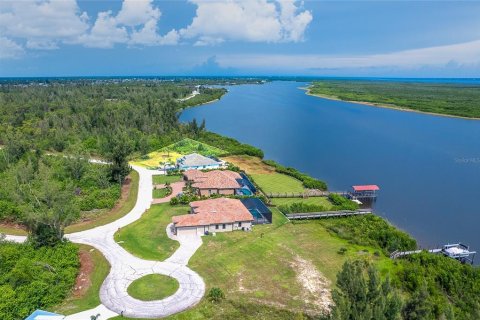 Terreno en venta en Port Charlotte, Florida № 1919636 - foto 3