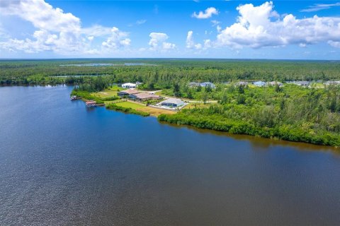 Terreno en venta en Port Charlotte, Florida № 1919636 - foto 9