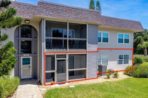 Condo in New Smyrna Beach, Florida, 2 bedrooms  № 1886213 - photo 21