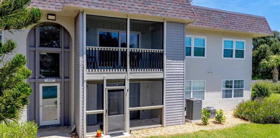 Condo in New Smyrna Beach, Florida, 2 bedrooms  № 1886213