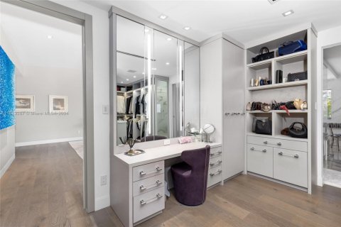 Casa en venta en North Miami, Florida, 6 dormitorios, 534.19 m2 № 1958375 - foto 23