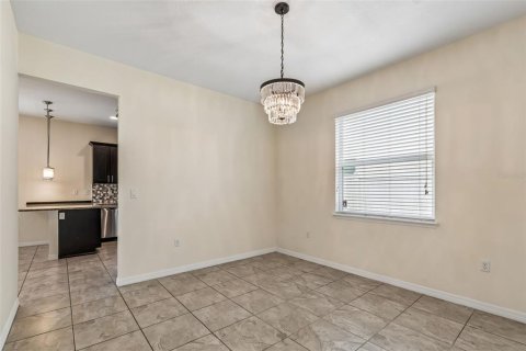 Casa en venta en Zephyrhills, Florida, 4 dormitorios, 250.93 m2 № 2105829 - foto 20