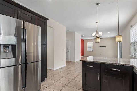 Casa en venta en Zephyrhills, Florida, 4 dormitorios, 250.93 m2 № 2105829 - foto 26
